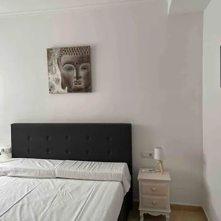 Amazing With Direct Access To The Beach!