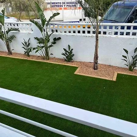 Hébergement de vacances Amazing With Direct Access To The Beach! *