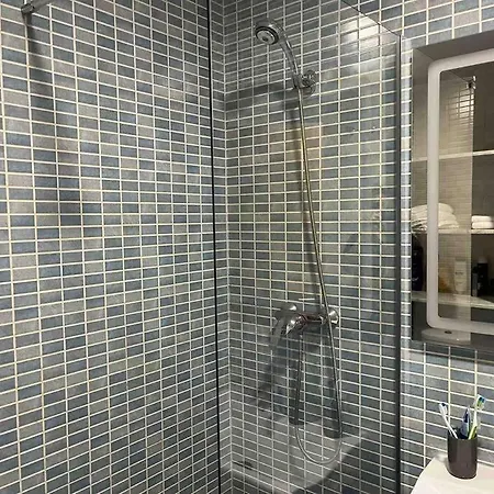 Amazing With Direct Access To The Beach! *